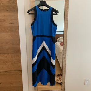 BNWT Banana Republic mod dress
